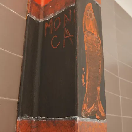 The Back Street Nest * Lizbona