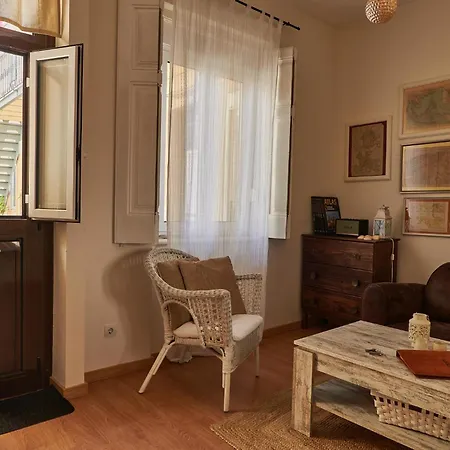 The Back Street Nest * ליסבון