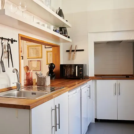 The Back Street Nest *