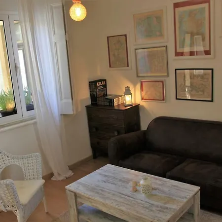 דירה The Back Street Nest ליסבון