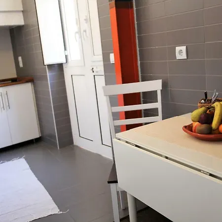 The Back Street Nest *