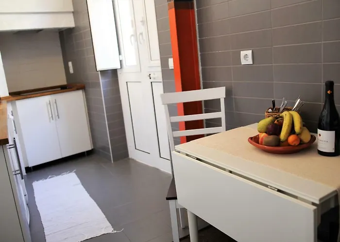 The Back Street Nest *