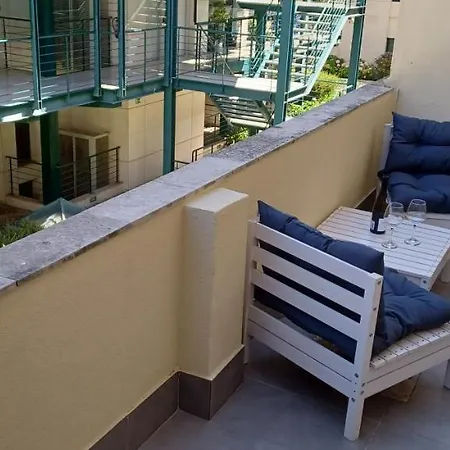 The Back Street Nest Лісабон