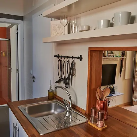 The Back Street Nest Апартаменти Лісабон