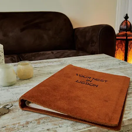 Апартаменти The Back Street Nest Лісабон