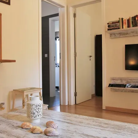 The Back Street Nest Апартаменти Лісабон