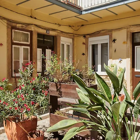 Lejlighed The Back Street Nest *