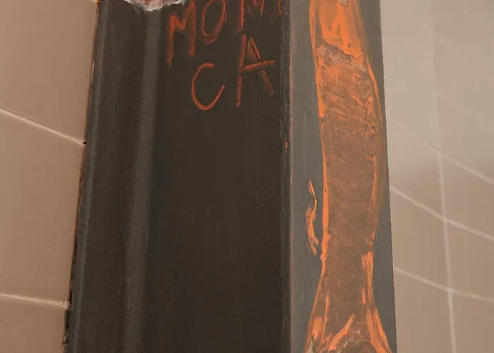 The Back Street Nest * Lisboa